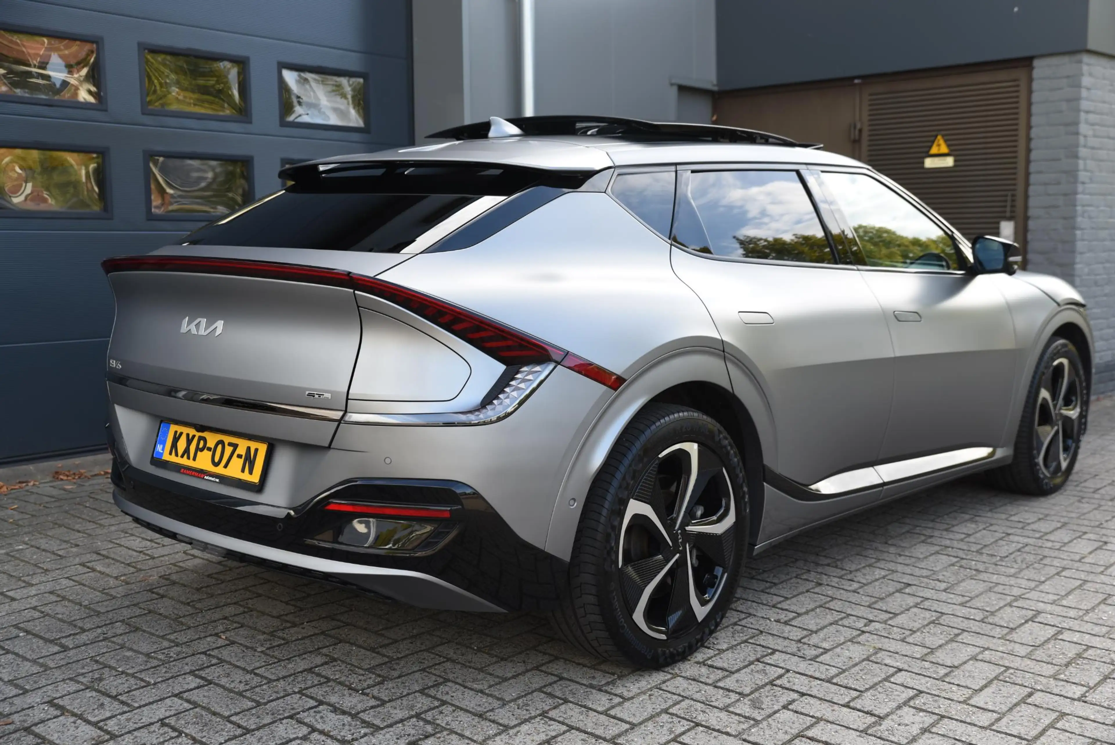 Kia EV6 GT-Line AWD 77.4 kWh — photo 10