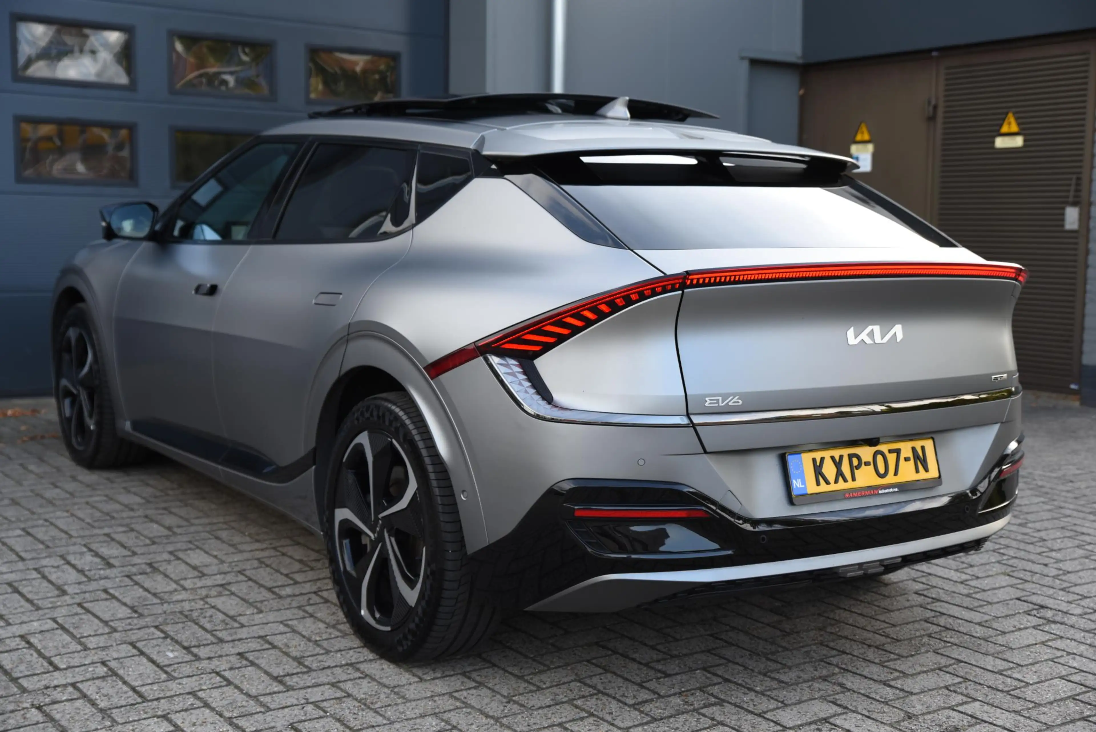 Kia EV6 GT-Line AWD 77.4 kWh — photo 43