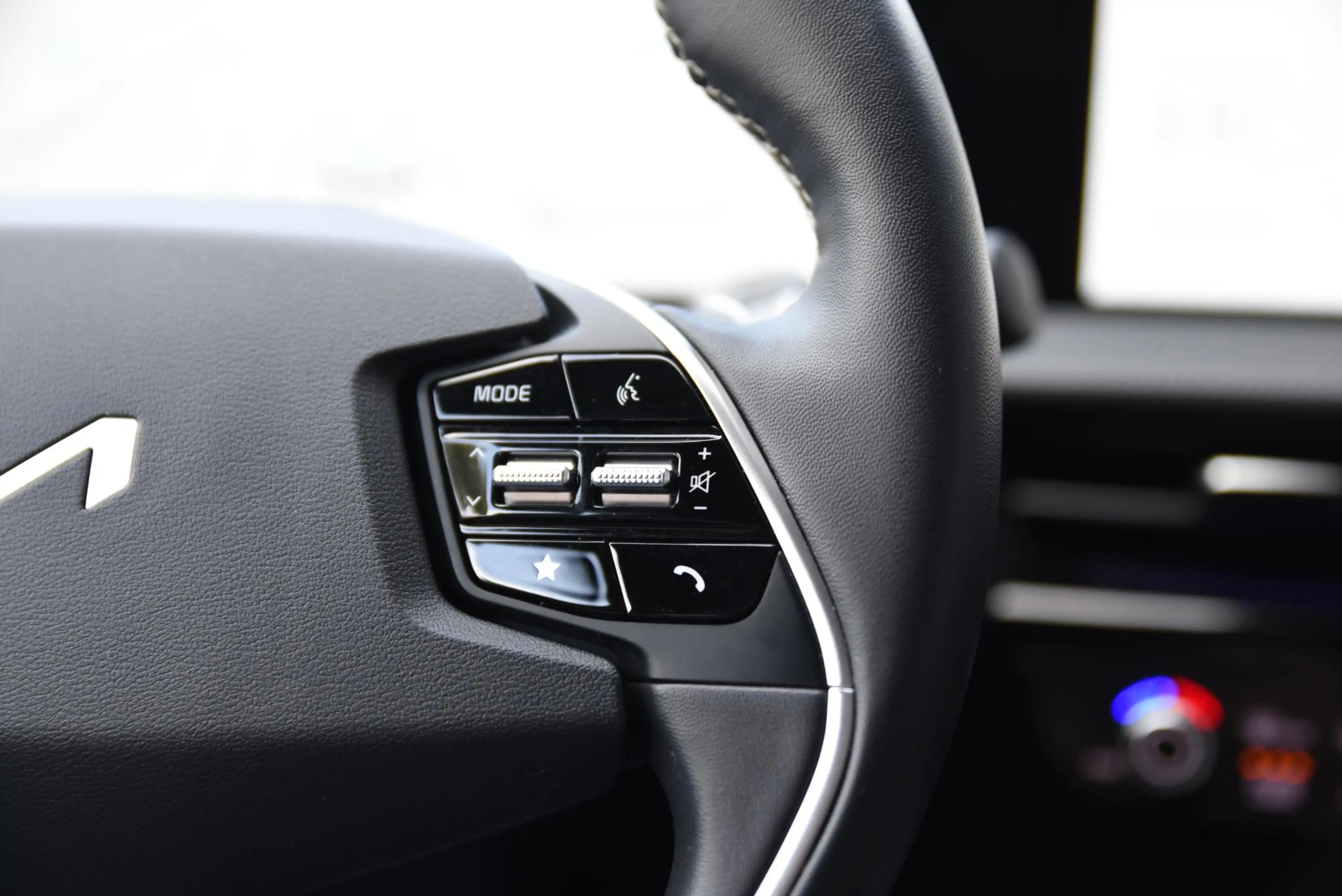 Kia EV6 GT-Line AWD 77.4 kWh — photo 28