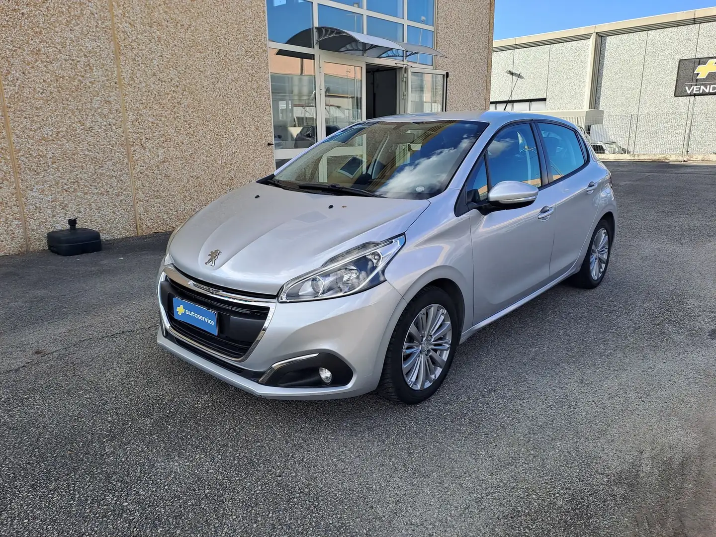 Peugeot 208 PureTech 82 5p. GPL Active Grijs - 1