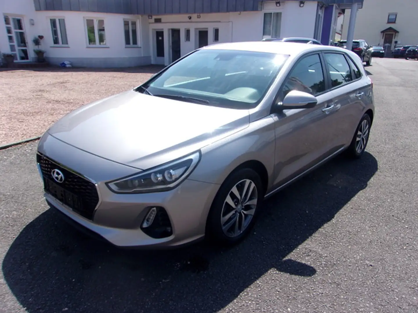 Hyundai i30 Style Klimaaut Kamera SHZ Marrone - 2