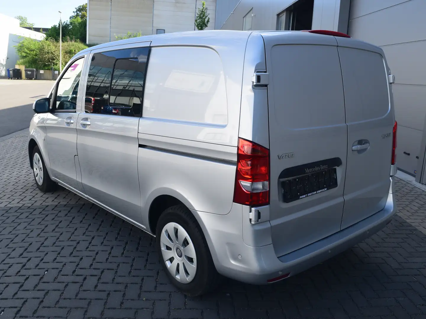 Mercedes-Benz Vito 1.7 BlueTEC Mixto Dubbl. Cabine Argento - 2