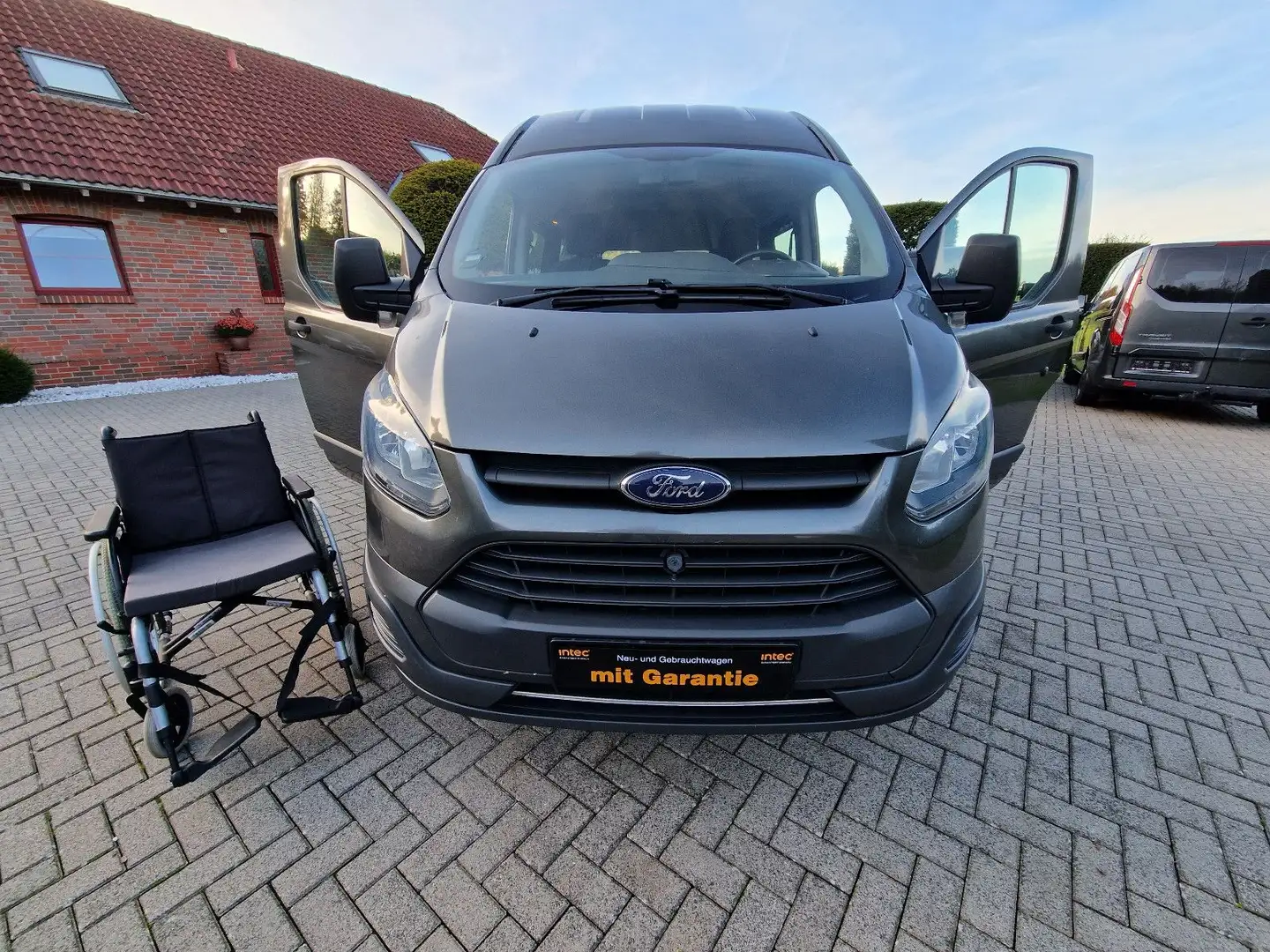 Ford Transit Custom L2H2*Aut.*Rollilift/Selbstfahrer* Gris - 2