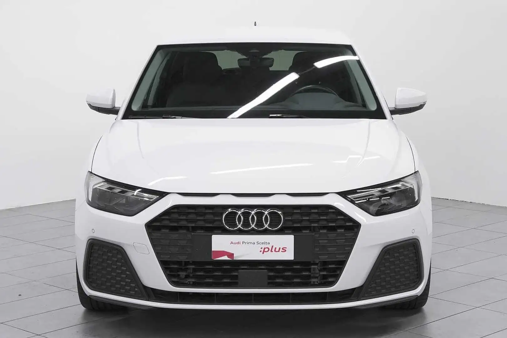 Audi A1 Sportback 1.0 TFSI Admired Bianco - 2