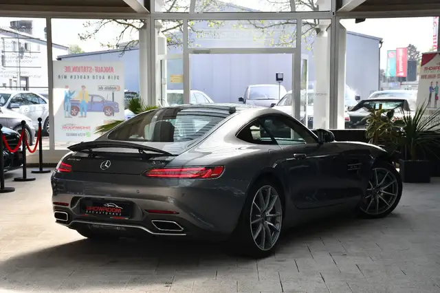 Mercedes-Benz Amg GT view 3