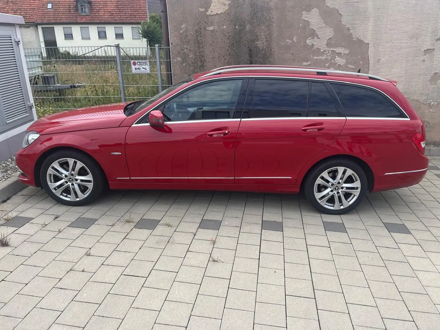 Mercedes-Benz C 300 C 300 T CDI DPF 4Matic (BlueEFFICIENCY) 7G-TRONIC Rood - 2