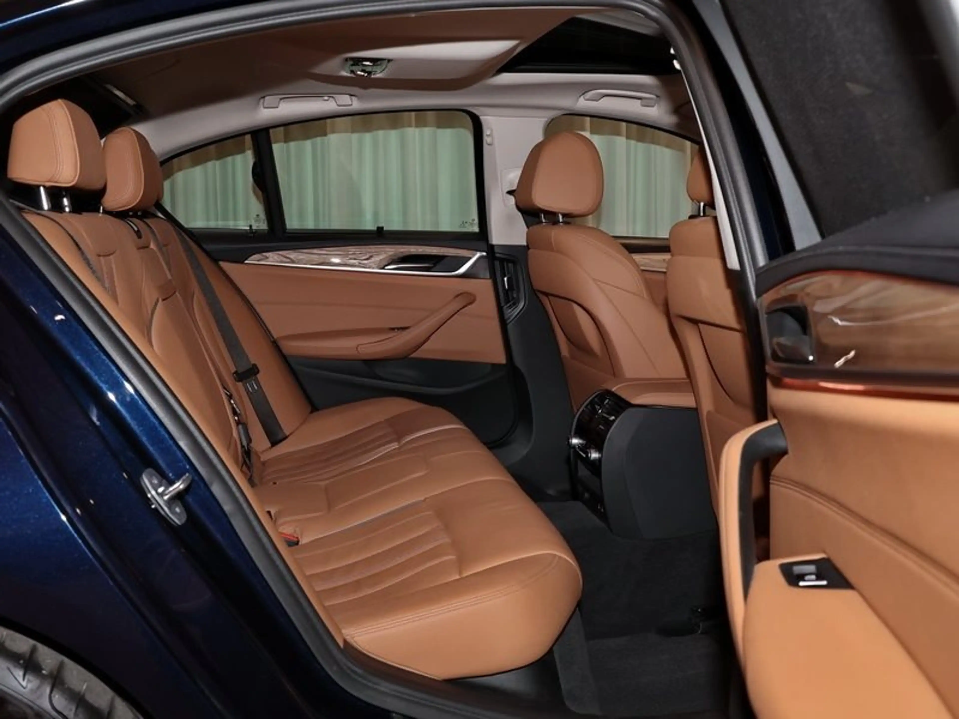 BMW 545 e xDrive Limousine DAB WLAN GSD Komfortzg. — photo 12