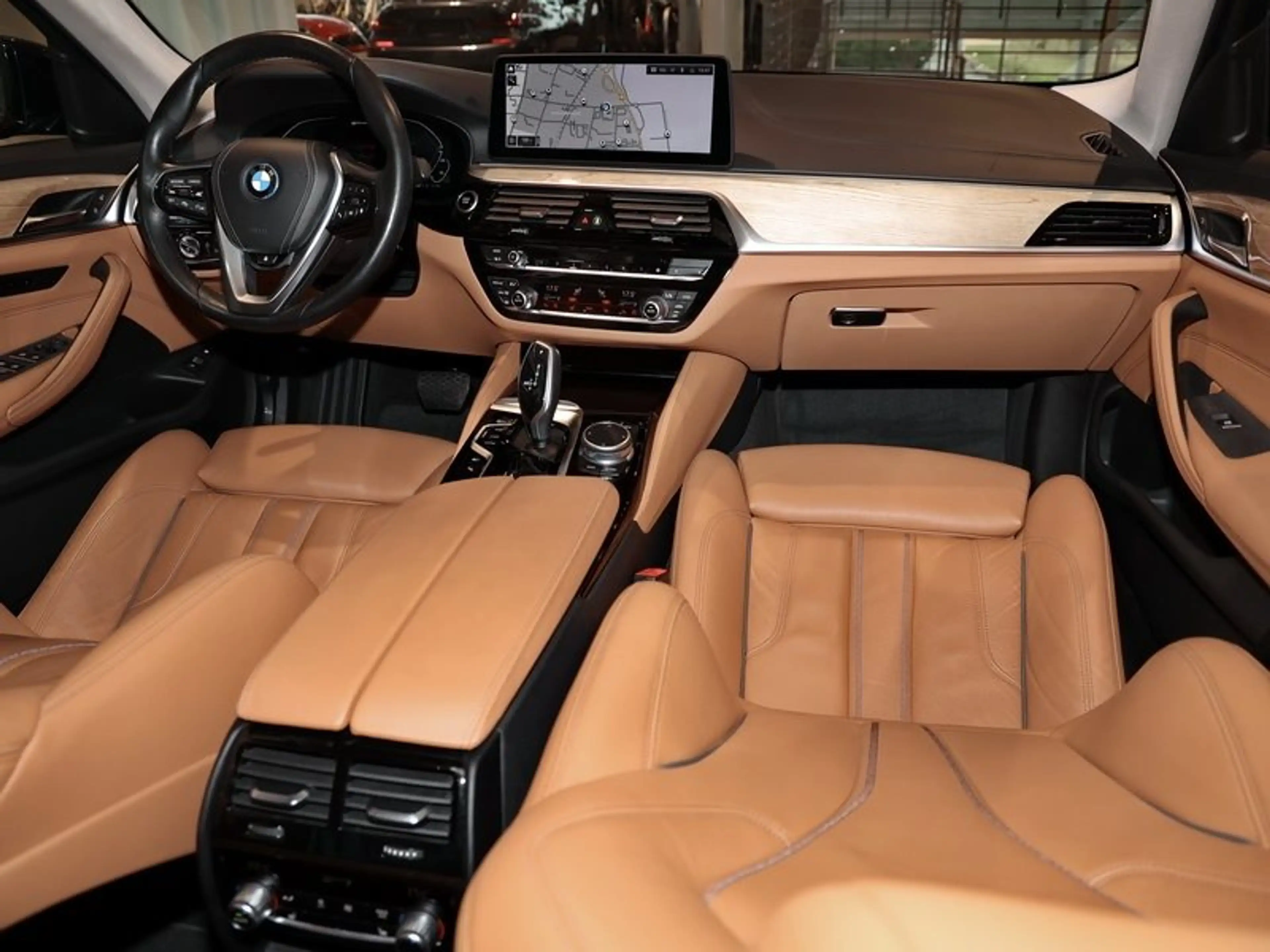 BMW 545 e xDrive Limousine DAB WLAN GSD Komfortzg. — photo 6