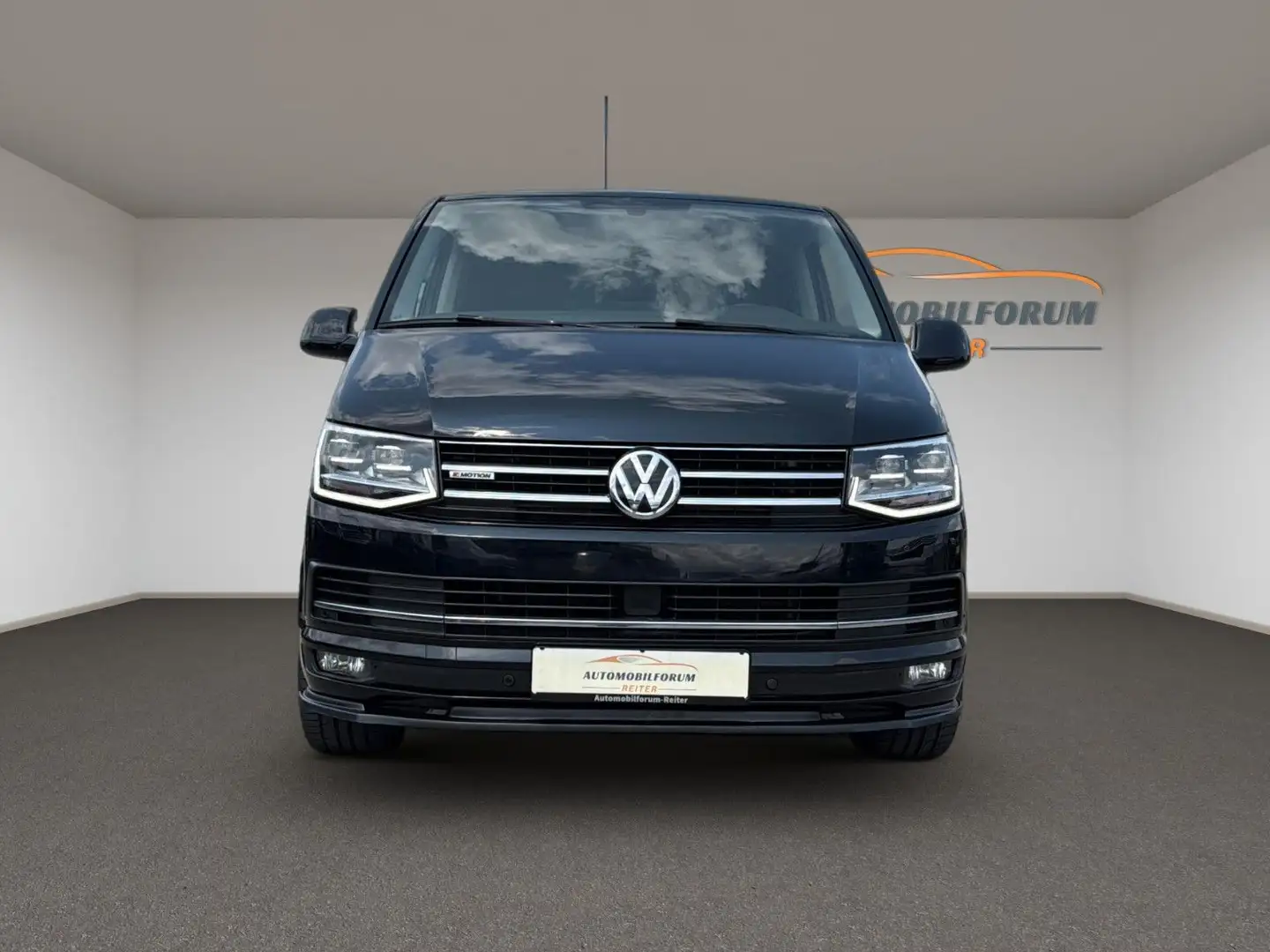 Volkswagen T6 Multivan Highline 4 Motion Vollausstattung Černá - 2