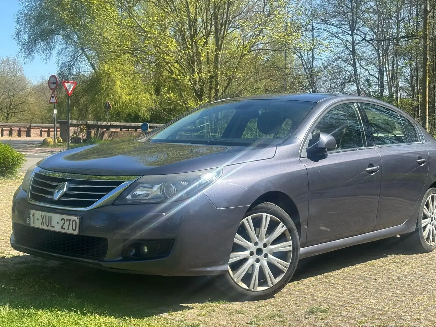 Renault Latitude - 1