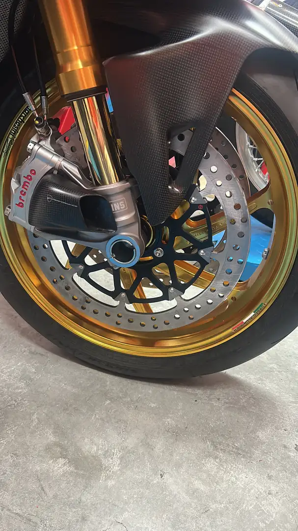 Ducati Panigale V4 R - 2