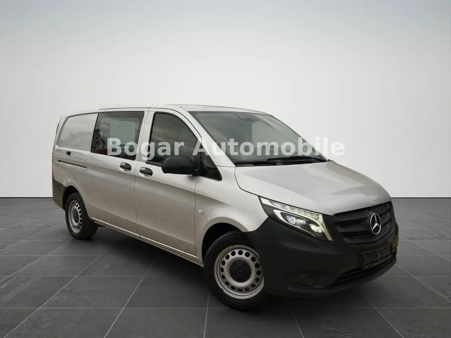 Mercedes-Benz Vito 116 CDI Lang 7G-TRONIC *LED*NAVI*STANDHZG* Silber - 2