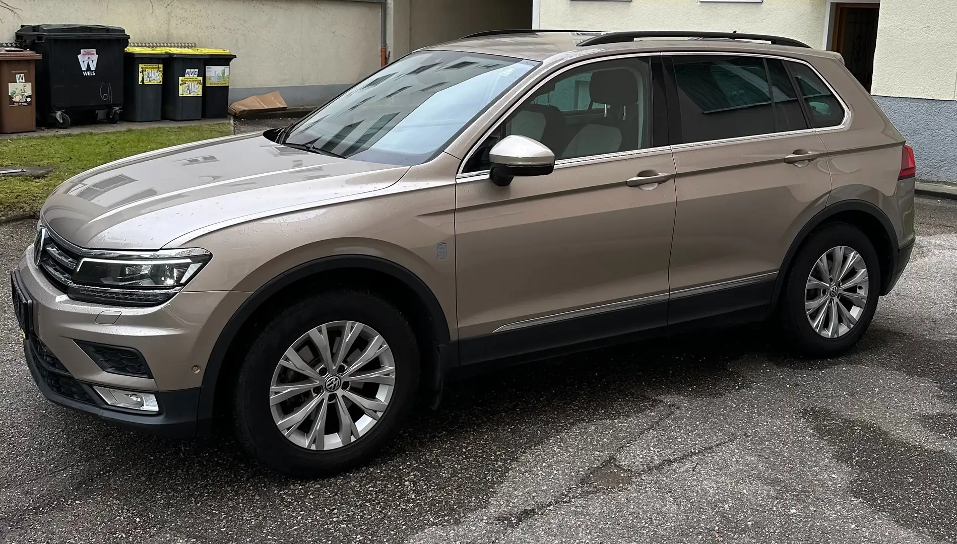 Volkswagen Tiguan Tiguan 2,0 TDI SCR Comfortline Comfortline Beige - 1