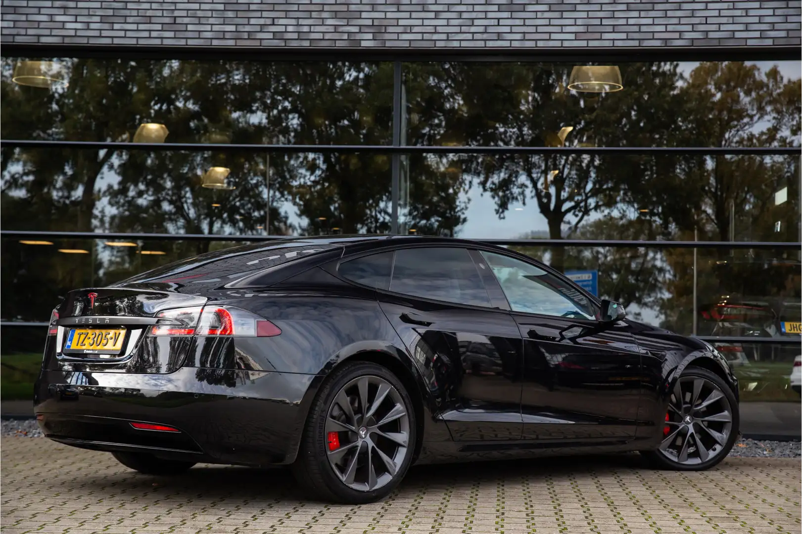 Tesla Model S 75D Base Noir - 2