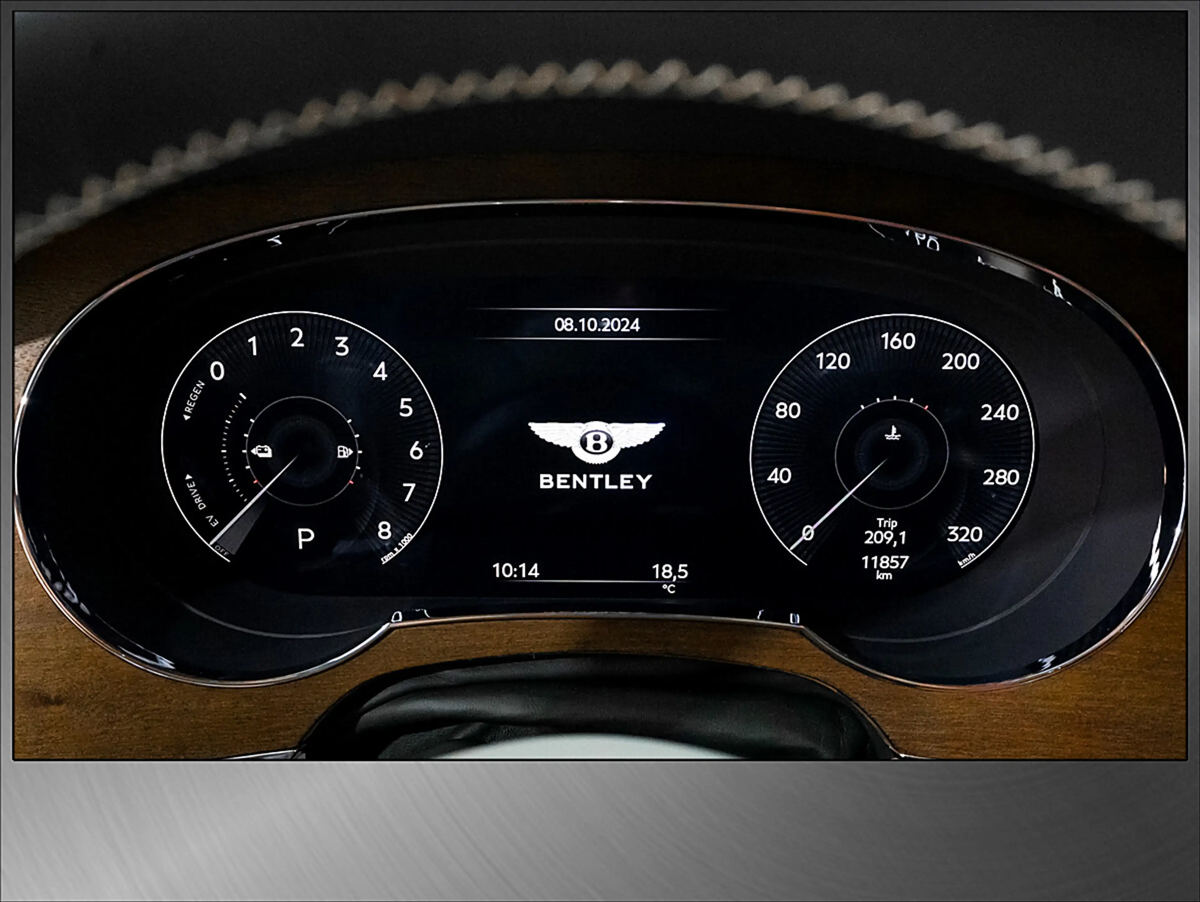 Bentley Bentayga S Hybrid Azure/22"/Massage/Head-Up/ACC/TV/Kamera — photo 11