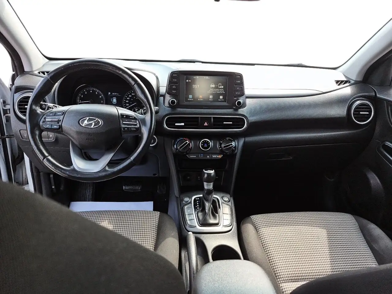 Hyundai KONA photo Hyundai KONA