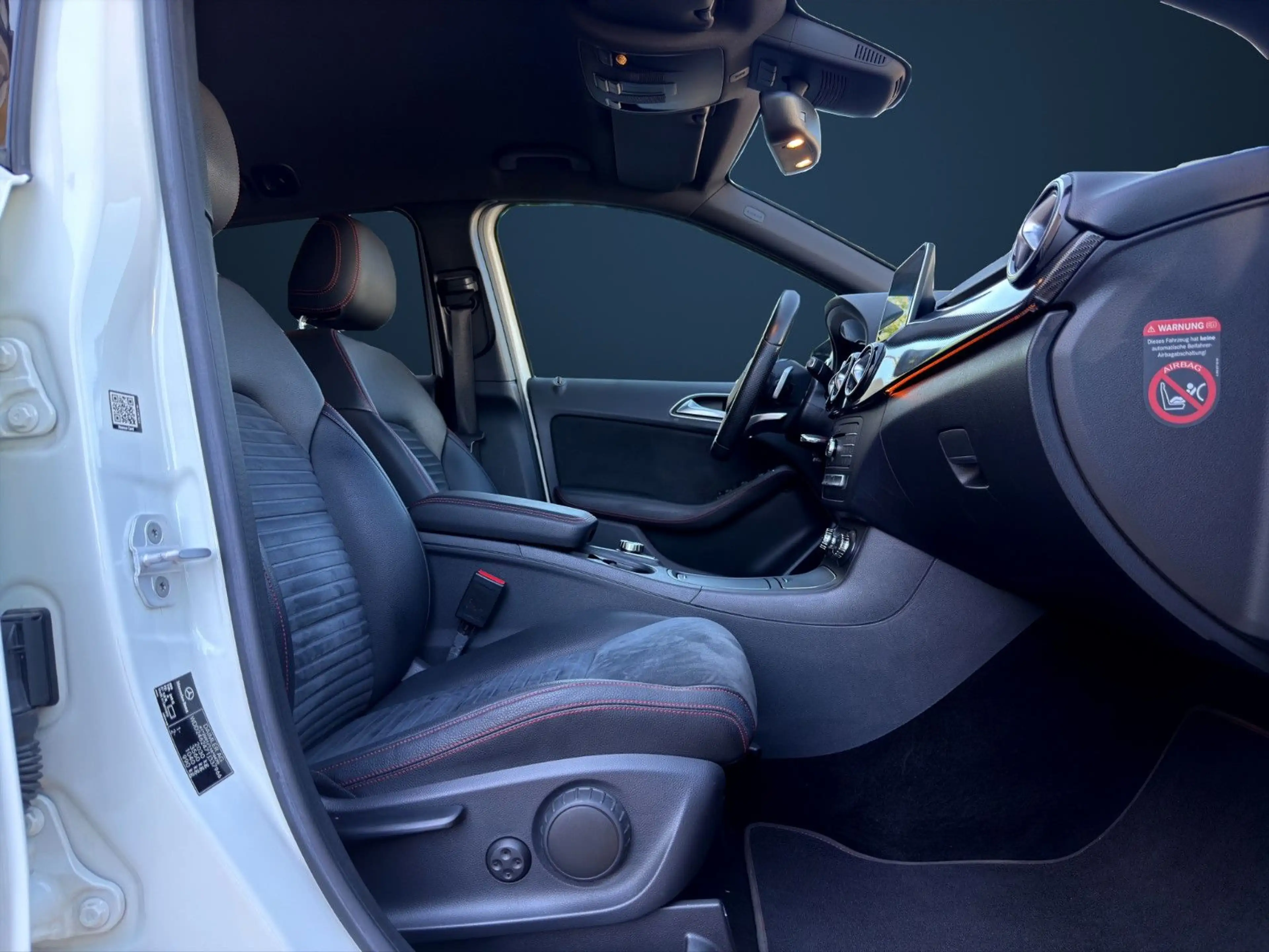 Mercedes-Benz B 220 4MATIC SportsTourer*AMG*LED*NIGHT*StandHzg — photo 7