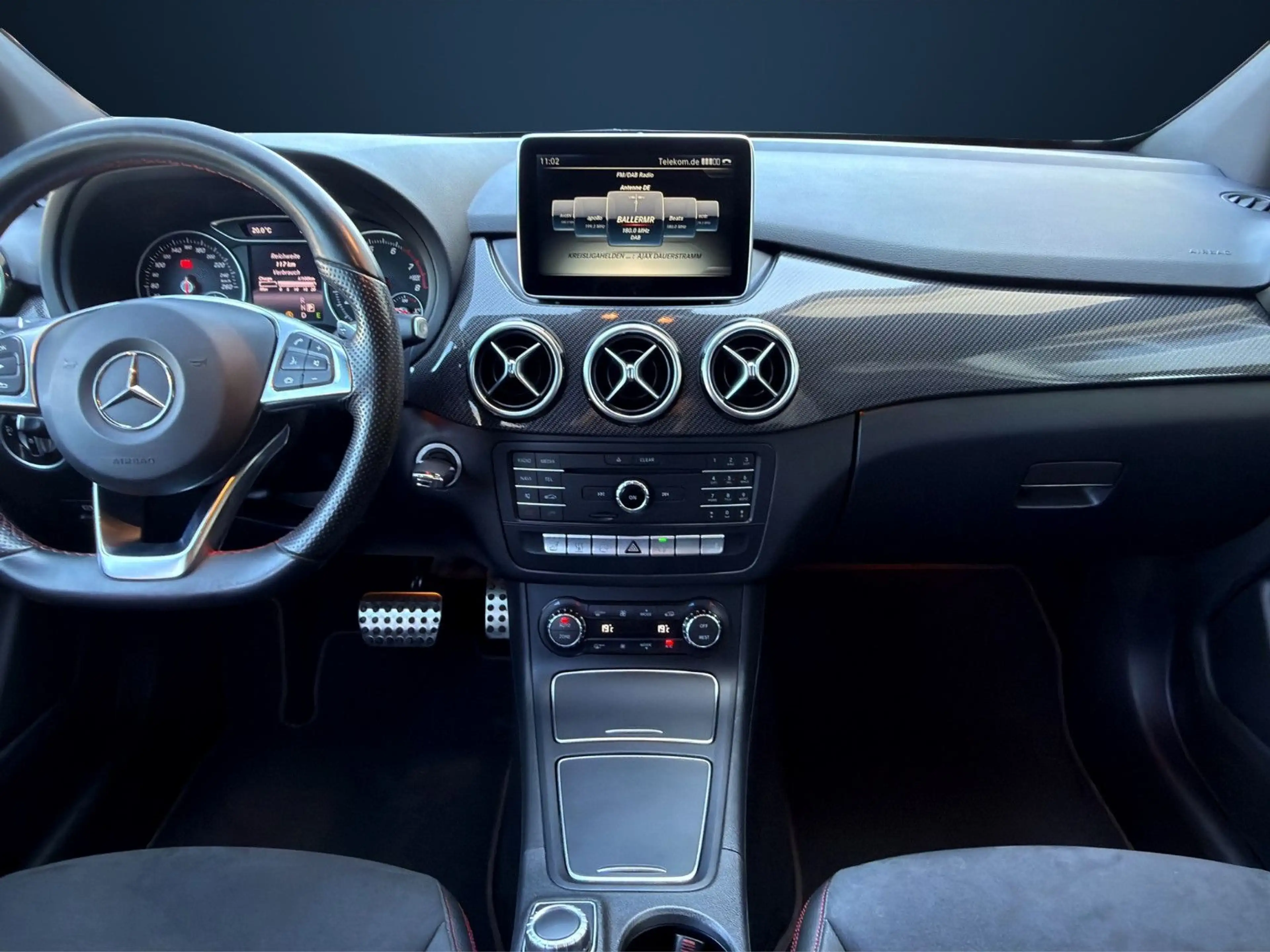 Mercedes-Benz B 220 4MATIC SportsTourer*AMG*LED*NIGHT*StandHzg — photo 10