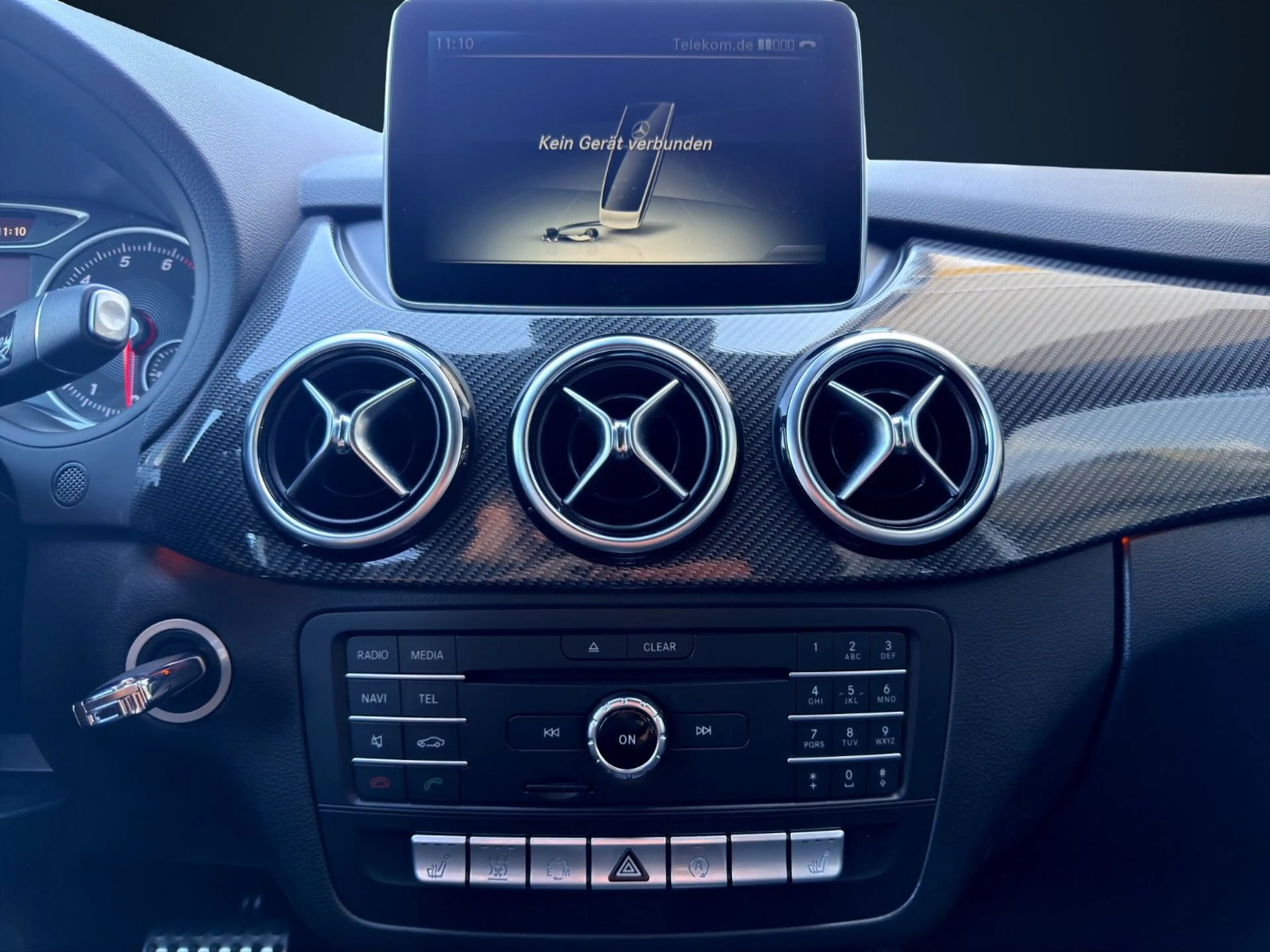 Mercedes-Benz B 220 4MATIC SportsTourer*AMG*LED*NIGHT*StandHzg — photo 13