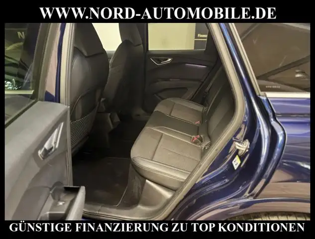 Audi Q4 e-tron view 18