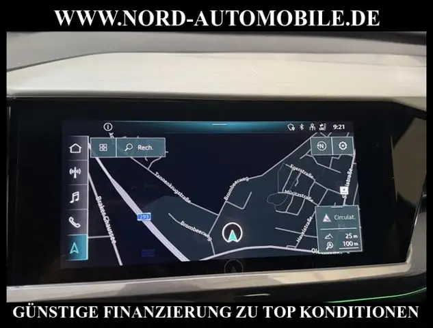 Audi Q4 e-tron view 24