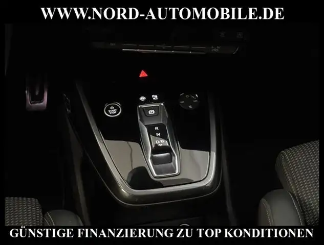 Audi Q4 e-tron view 22