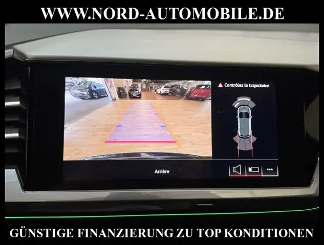Audi Q4 e-tron view 27