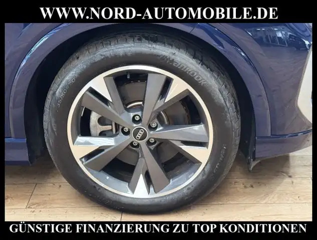 Audi Q4 e-tron view 14