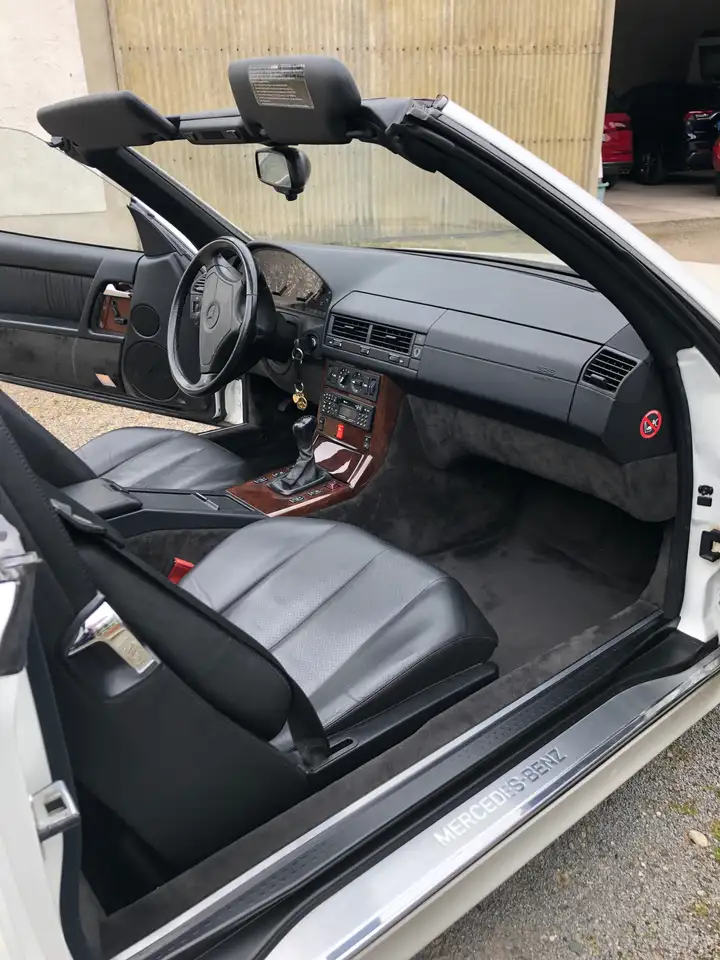 Mercedes-Benz SL 280, foto 6