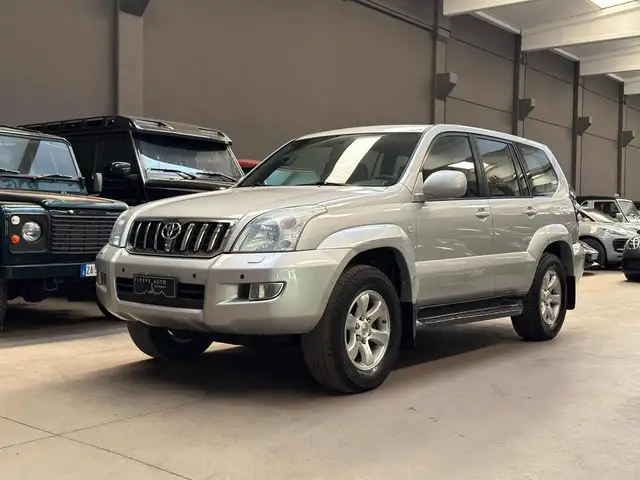 Toyota Land Cruiser 3.0 D-4D 16V cat 5 porte aut. Wagon