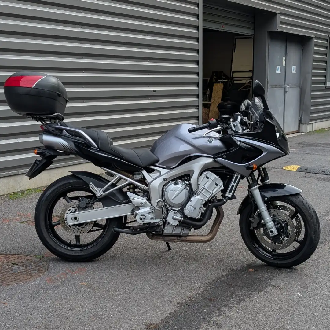 Yamaha FZ 6 - 2