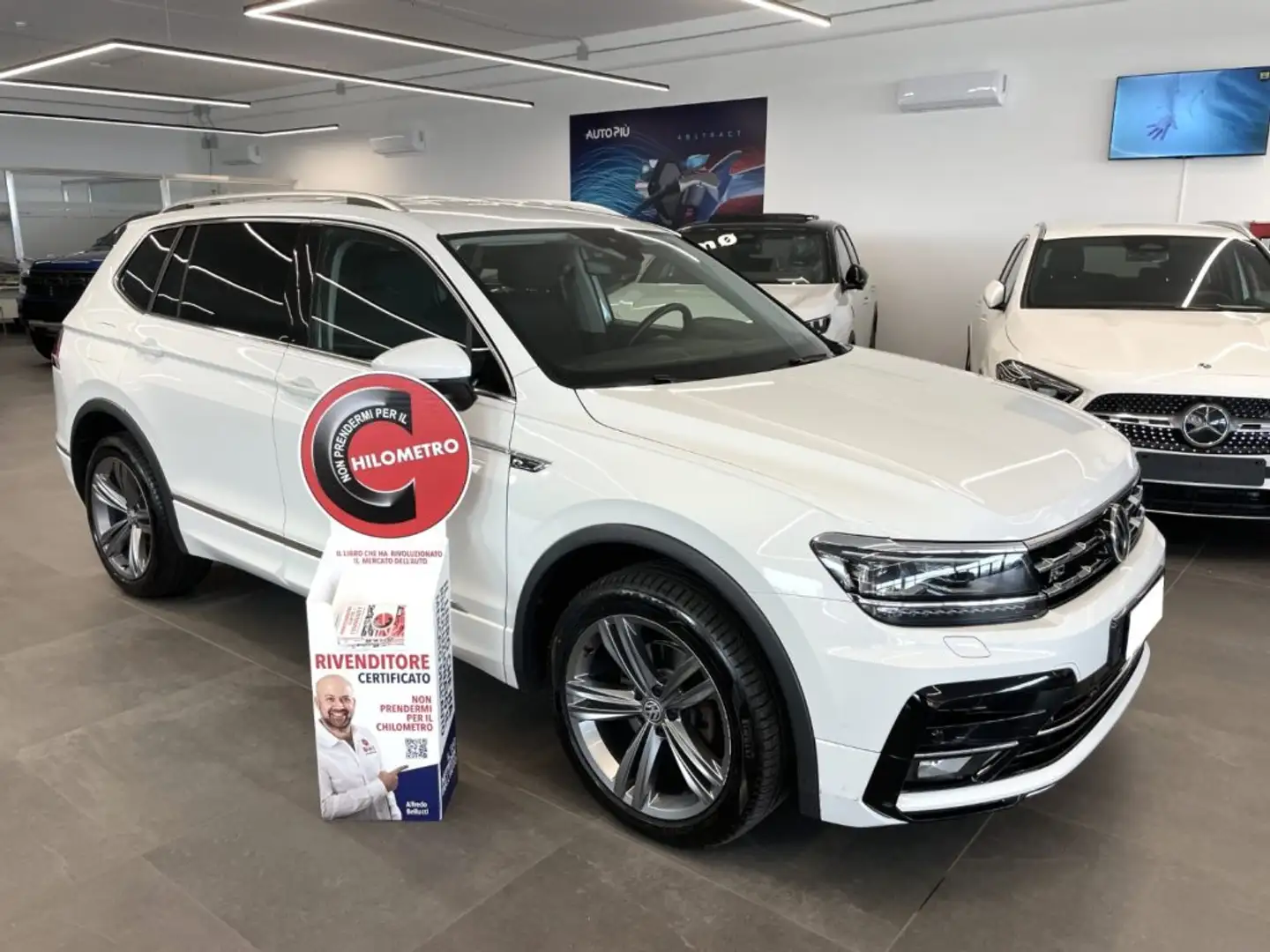 Volkswagen Tiguan 2.0 TDI 150 CV DSG 4M Allspace Adv R-Line 7 Posti Weiß - 1