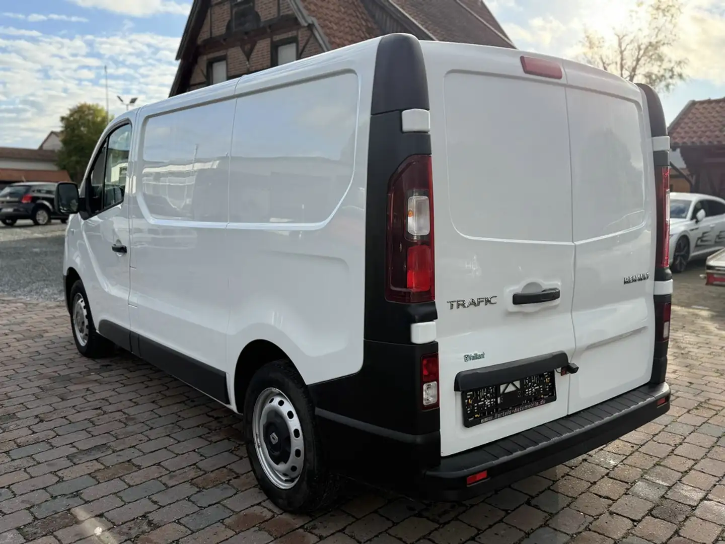 Renault Trafic 1.6 dCi L1H1 Komfort, 1.Hand, Klima Weiß - 2