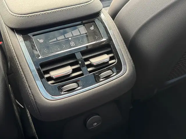 Volvo XC90 T8 AWD PHEV 18,8kWh Ultra Bright Ansicht 16