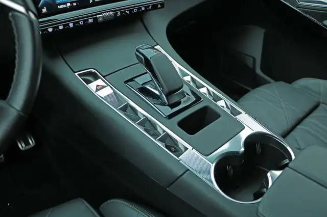 DS Automobiles DS 7 Crossback view 14