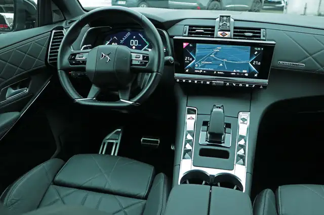 DS Automobiles DS 7 Crossback view 11