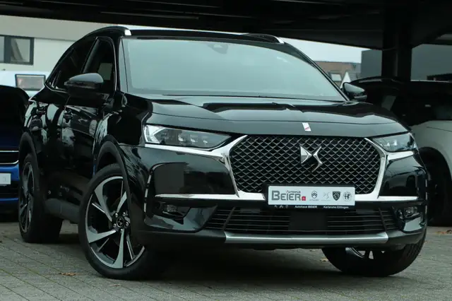 DS Automobiles DS 7 Crossback view 2