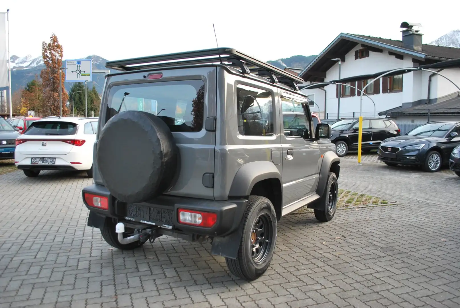 Suzuki Jimny 1,5 VVT Allgrip Clear Grau - 2