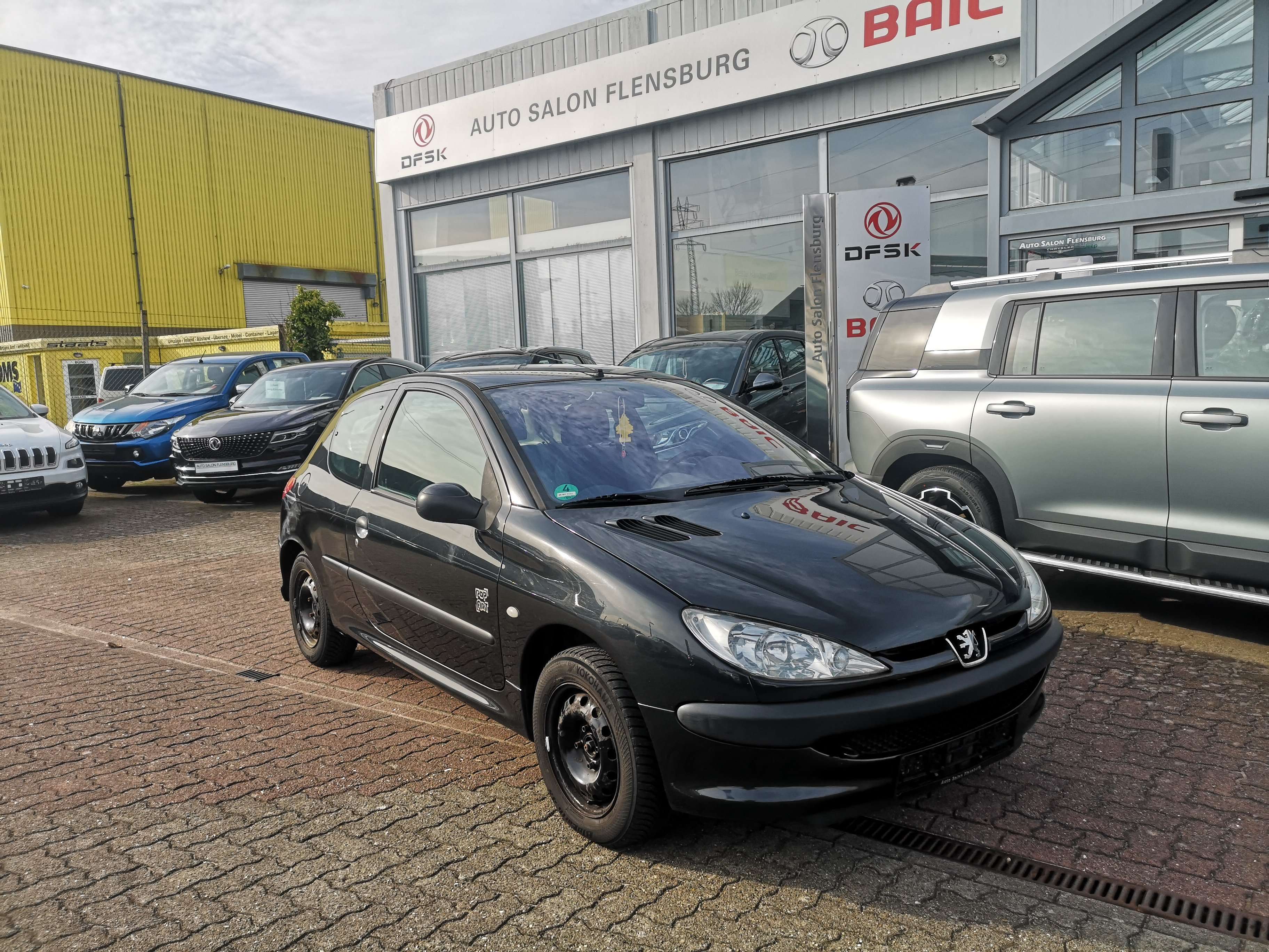 Second hand Peugeot 206 1.1