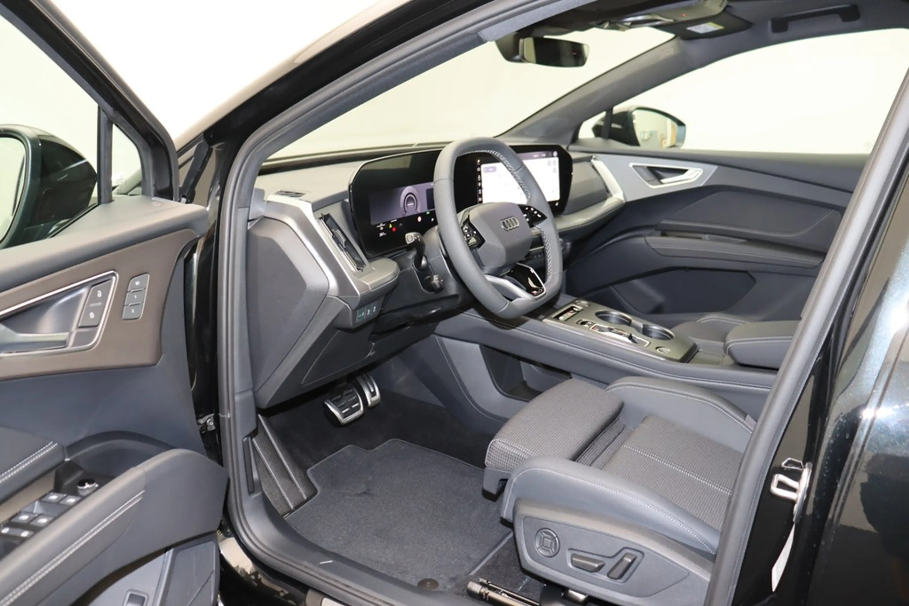 Audi e-tron quattro 220kW Pano, Tech pro, Interieur S — photo 8