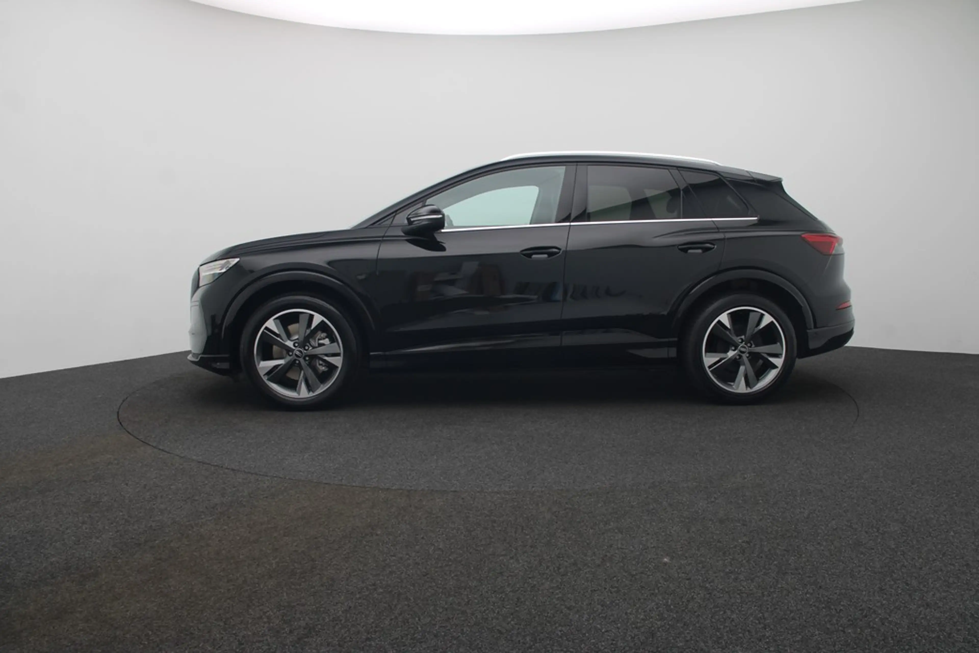 Audi e-tron quattro 220kW Pano, Tech pro, Interieur S — photo 2