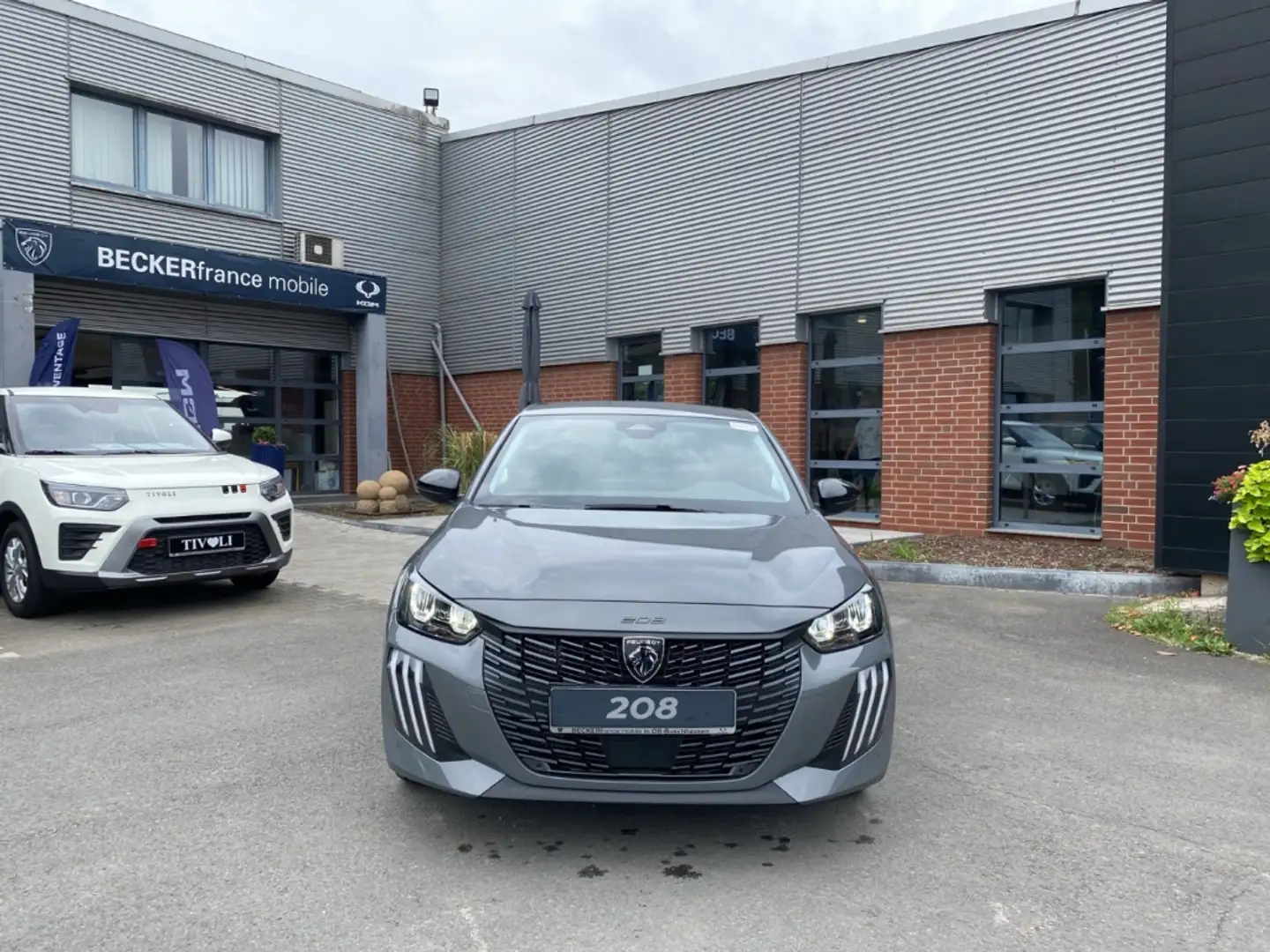 Peugeot 208 Hybrid 110 Allure 110 e-DSC6 *LED*KEYLESS*KLIMA*EP Grau - 2