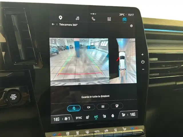 Renault Austral view 9