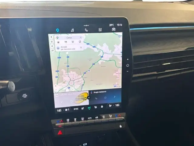 Renault Austral view 10