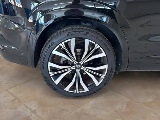 Renault Austral view 6