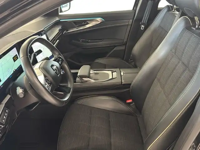 Renault Austral view 11