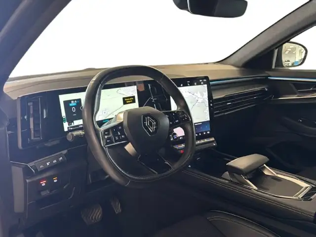 Renault Austral view 7