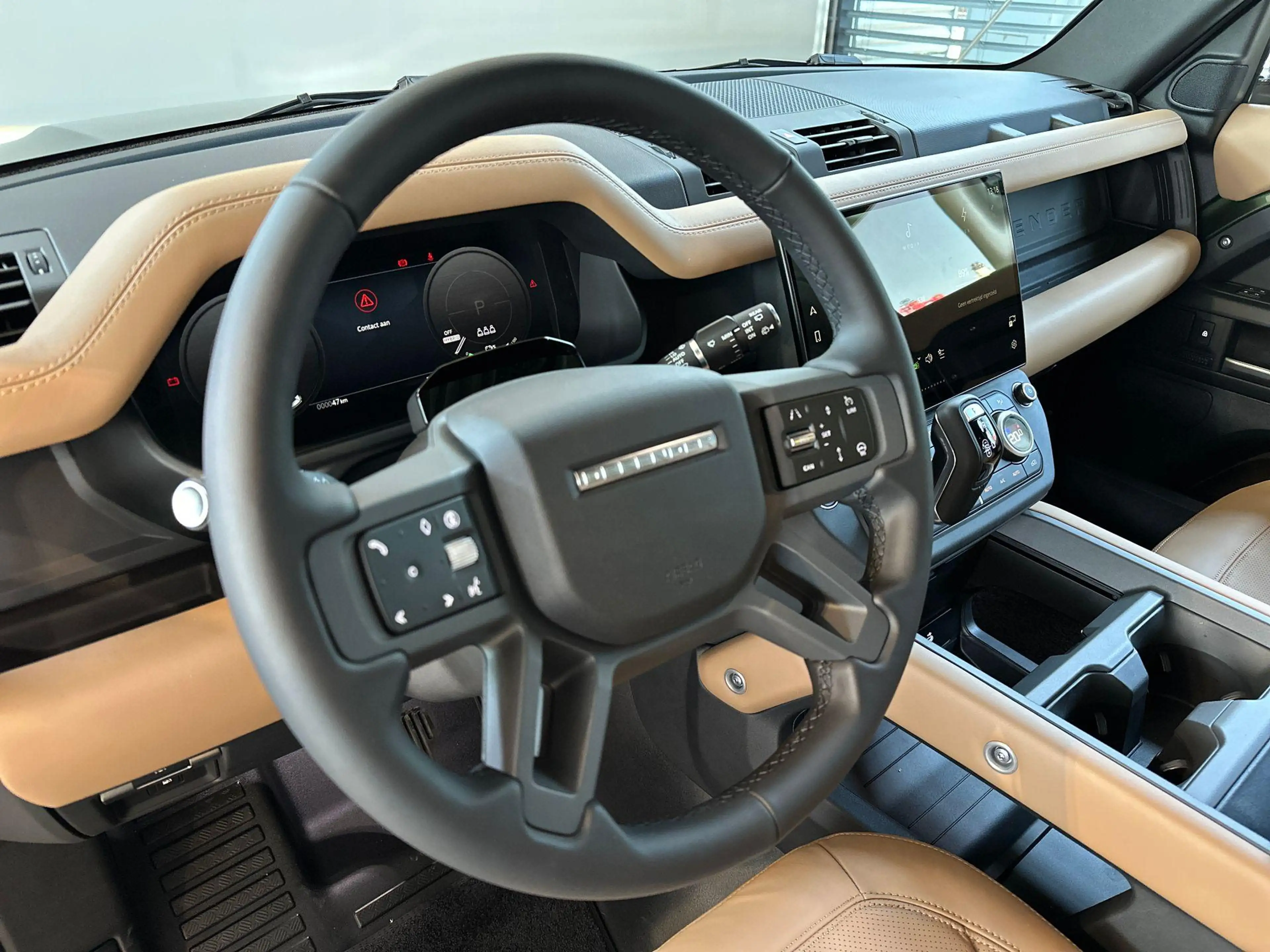 Land Rover Defender 110 P300e 110 X-DYNAMIC HSE -TREKHAAK|TREE PLANKEN — photo 17