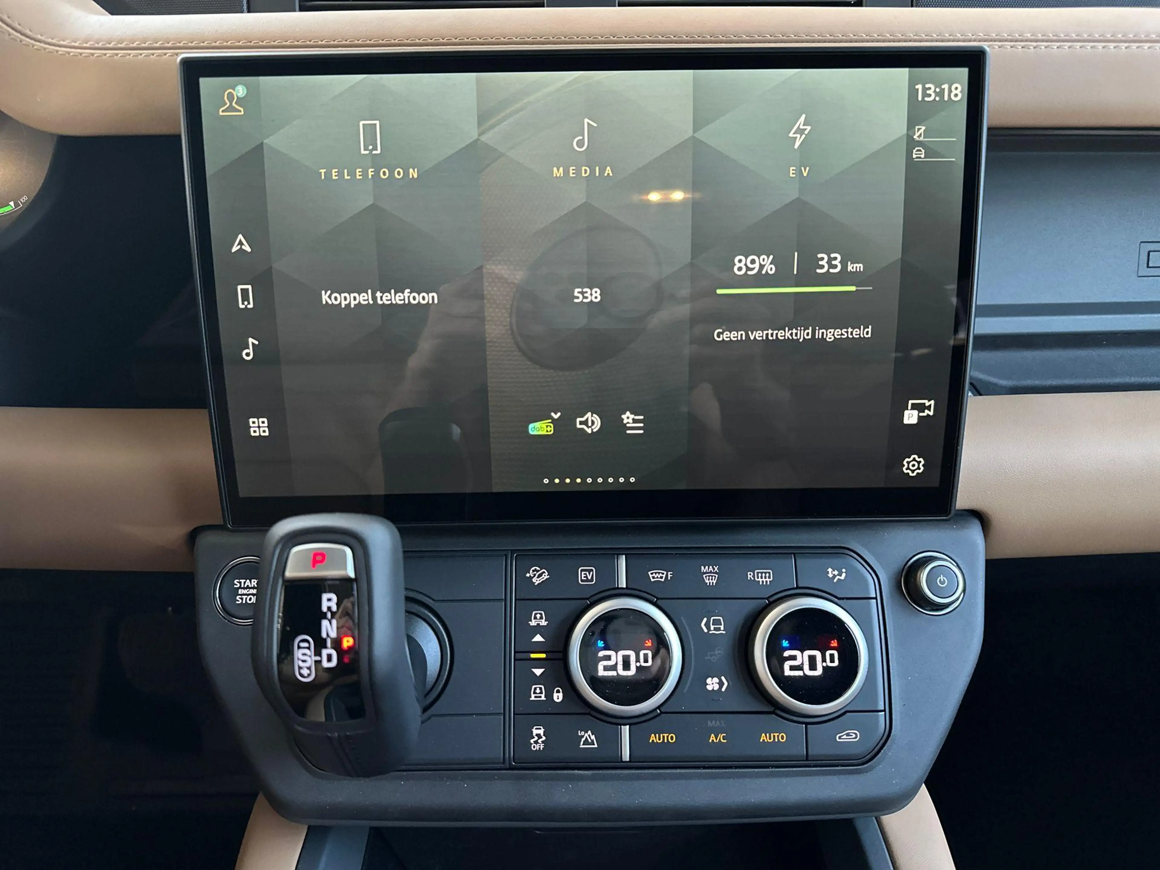 Land Rover Defender 110 P300e 110 X-DYNAMIC HSE -TREKHAAK|TREE PLANKEN — photo 15