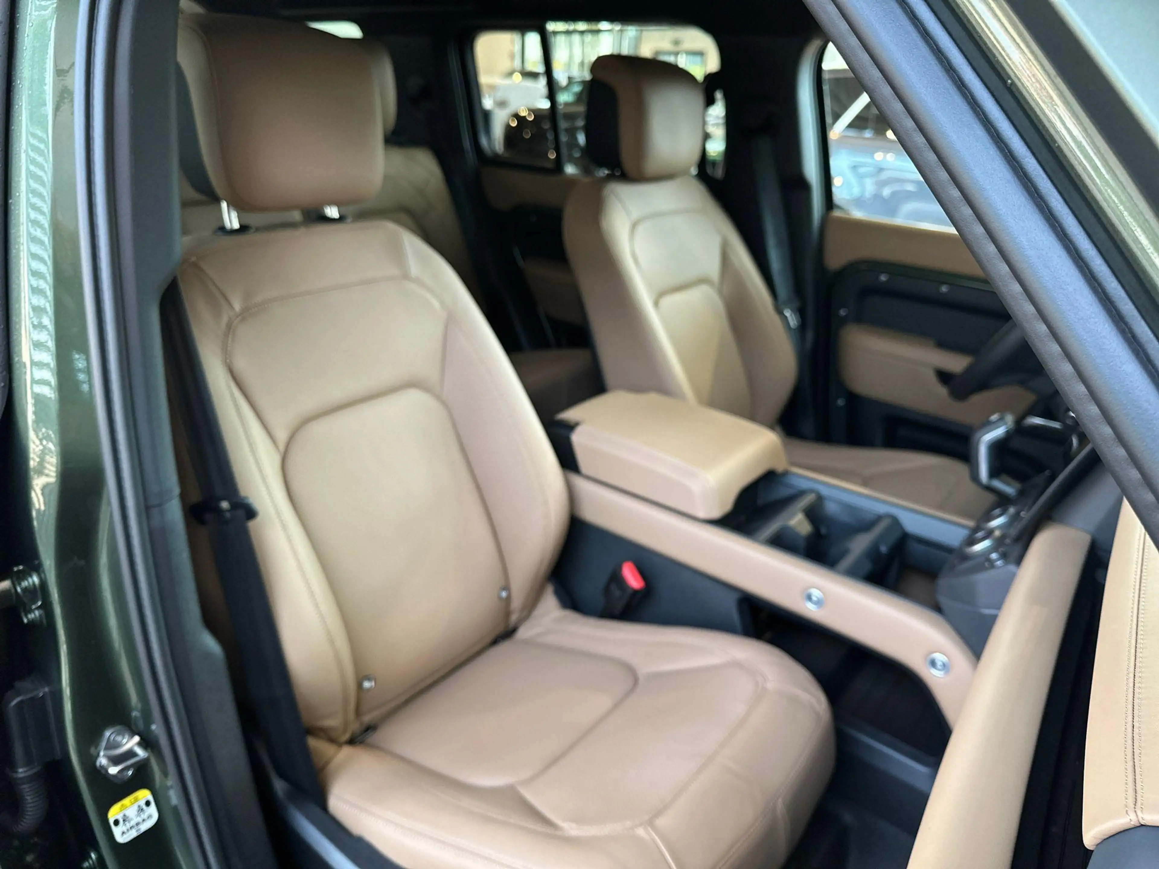 Land Rover Defender 110 P300e 110 X-DYNAMIC HSE -TREKHAAK|TREE PLANKEN — photo 10